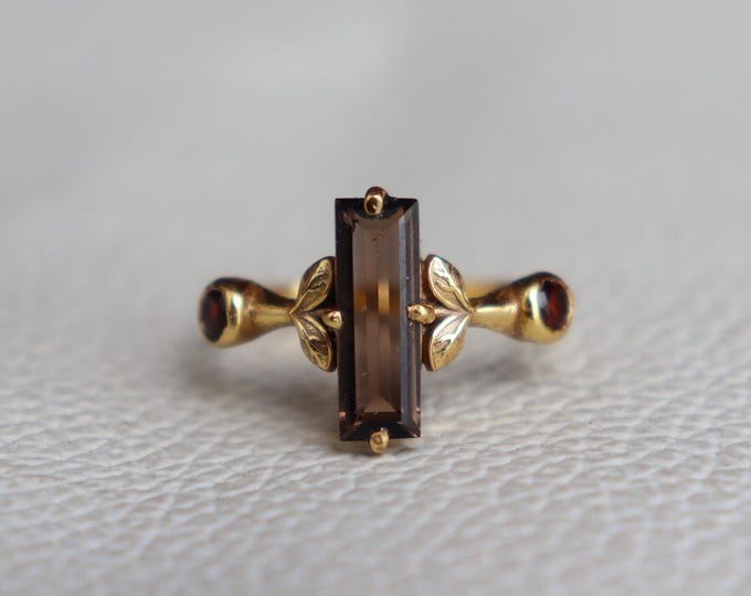 Art Deco Bar Smoky Quartz & Garnet Ring, Nature Inspired Silver Ring, 14K Gold Ring, Quartz Gemstone Ring, Tree Leaves Ring, Gift Ring