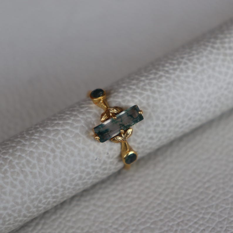 Naturlig lång mossagatring i 18k guld, ring med flera mossagater, ring med bladrankor för kvinnor, presentring med mossagat, jubileumsring, naturring bild 5