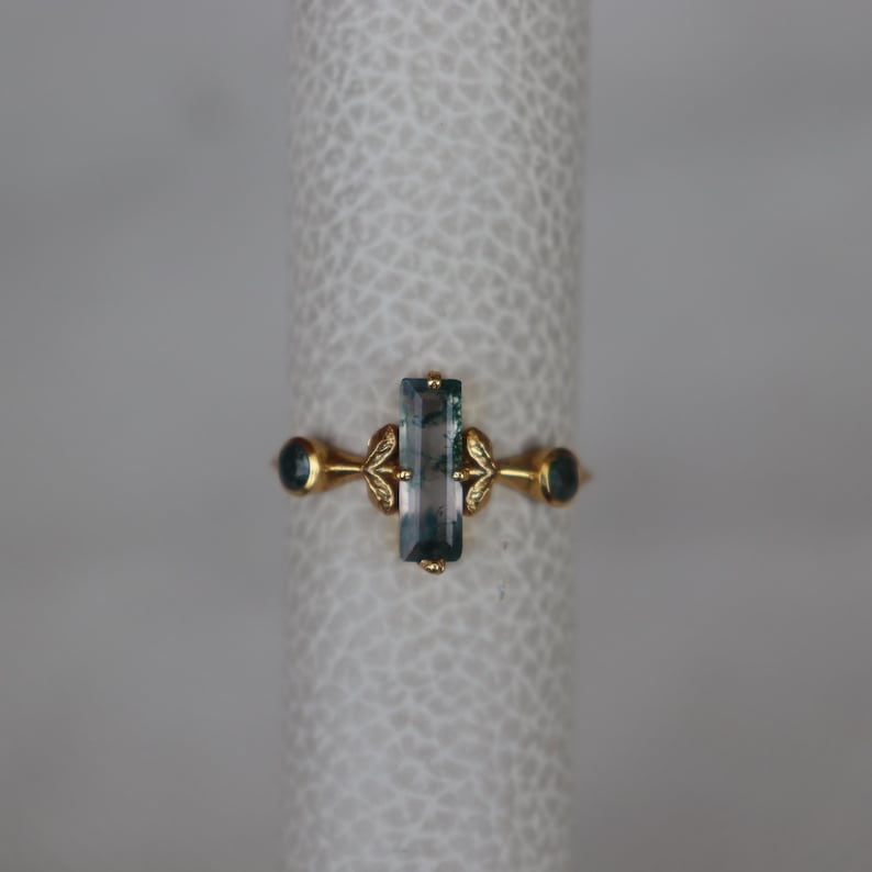 Naturlig lång mossagatring i 18k guld, ring med flera mossagater, ring med bladrankor för kvinnor, presentring med mossagat, jubileumsring, naturring bild 4