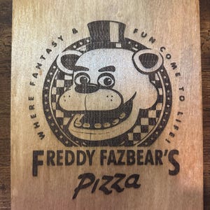 Laser Engraved Freddy Fazbear Pizza - Ideal Gift for Five Nights at Freddy’s Collectors