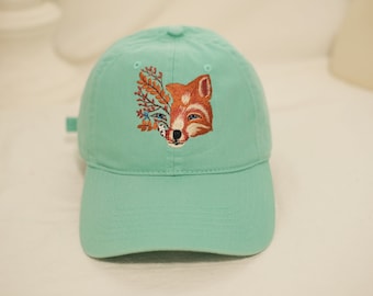 Embroidered Fox Baseball Cap: Personalized Cotton Hat