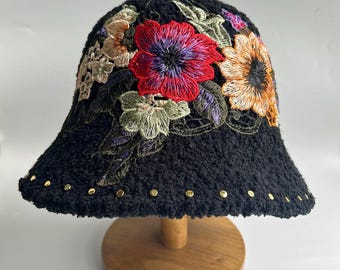 Embroidered Floral Fisherman's Hat: Lambswool Winter Hat