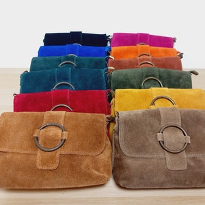 Leather, suede or suede bag, Cassiopeia in camel color and with matching strap. Matte steel metal finishes. image 9