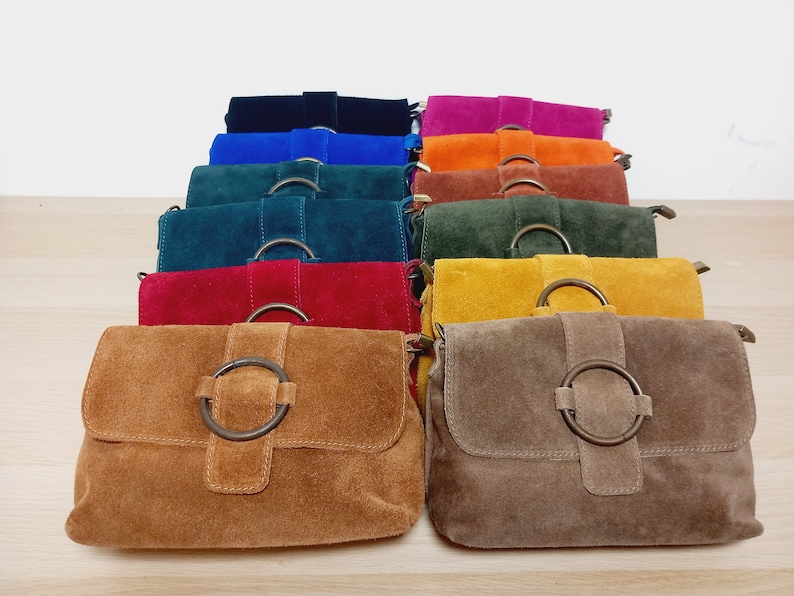 Leather, suede or suede bag, Cassiopeia in camel color and with matching strap. Matte steel metal finishes. image 9