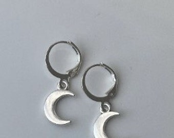 Boucles d'oreilles lunes argentées