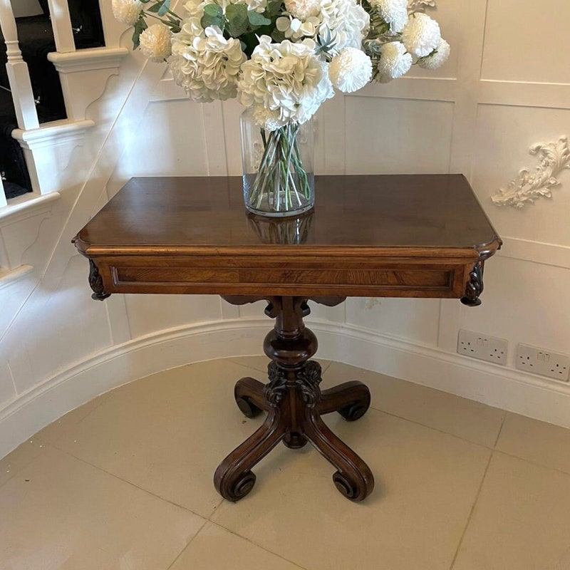 Victorian Side Table: Timeless Elegance for Modern Living Rooms