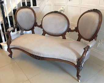 Antikes Viktorianisches Cameo Zurück Geschnitztes Nussbaum Sofa