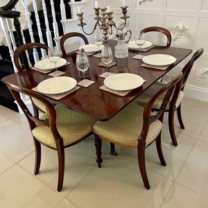 Large Antique Regency  Outstanding Quality Figured Mahogany Dining Table