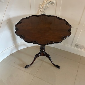Antique Edwardian Quality Carved Mahogany Lamp Table