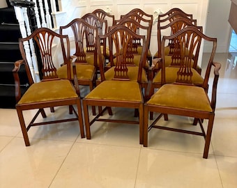 Kwaliteitsset van 12 antieke mahoniehouten eetkamerstoelen in Hepplewhite-stijl
