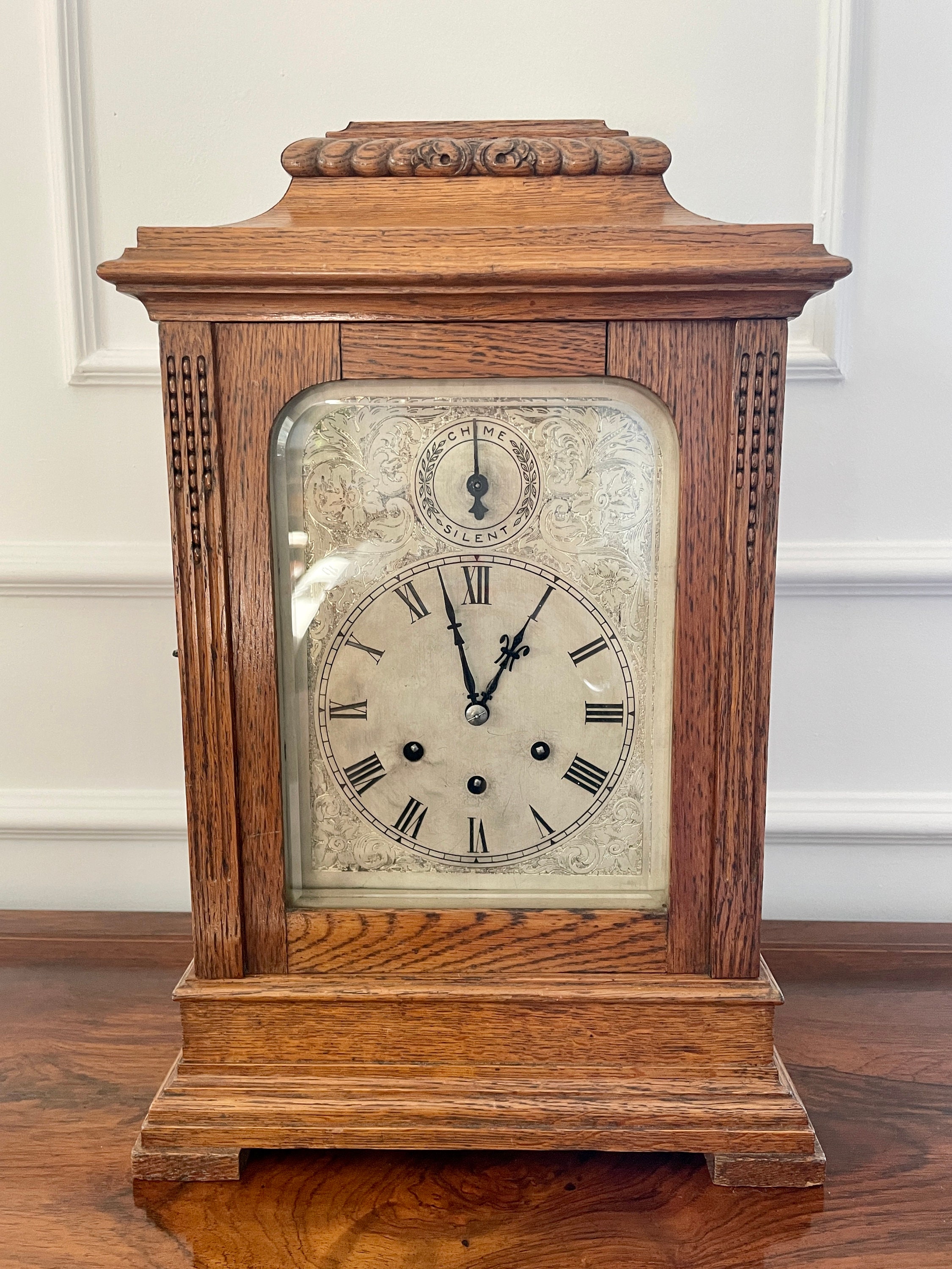 Outstanding Quality Large Antique Victorian Ornate Brass Mantle Clock in  Antique Mantel Clocks