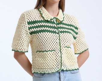 Chemise au crochet, chemise d'été, chemise en tricot faite à la main, chemise de conception de style vintage, chemise de conception en tricot faite à la main pour femmes