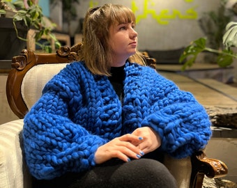 Blaue Grobstrick Merino Wolle Strickjacke, Oversized Jacke