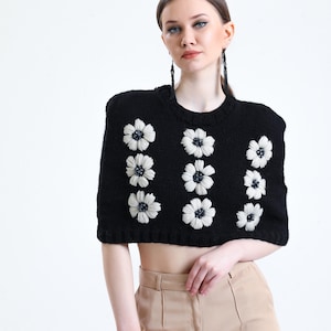 Pull poncho de broderie en tricot à la main en laine, pull Tops, , haussement d'épaules femme en tricot, pull Capes de broderie au Crochet floral image 4