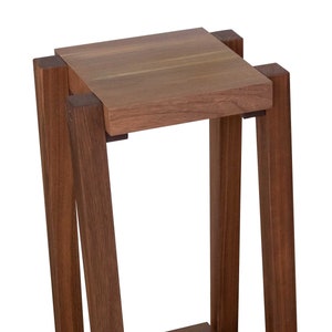 rigidrack® Speaker Stand - 1-1/2" Thick Solid Walnut Shelves - 1-1/2" Walnut Legs - 24" Tall (Each)