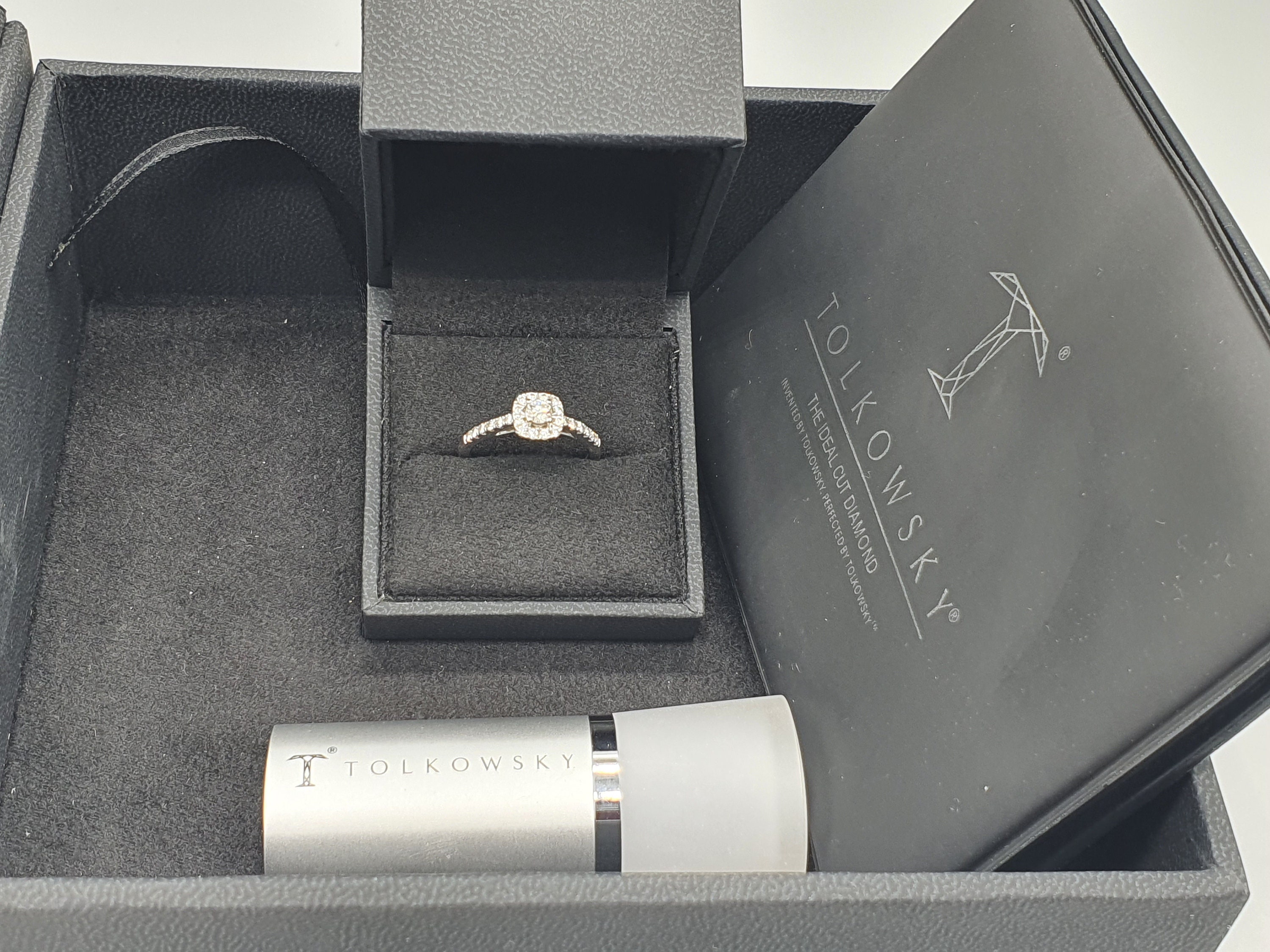 Tolkowsky 18ct sale white gold