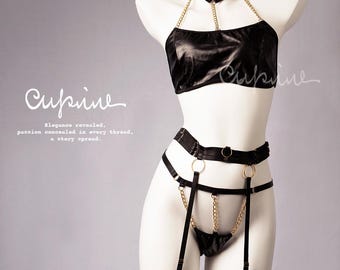 Black Leather-Look Lingerie Set – Chain Detail Bra, Panty & Garter