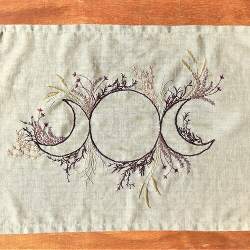Hand-embroidered linen altar cloth. Green witch altar cloth. Pagan shops altar cloth. Triple moon altar cloth. Floral altar cloth. Witchy decor.
