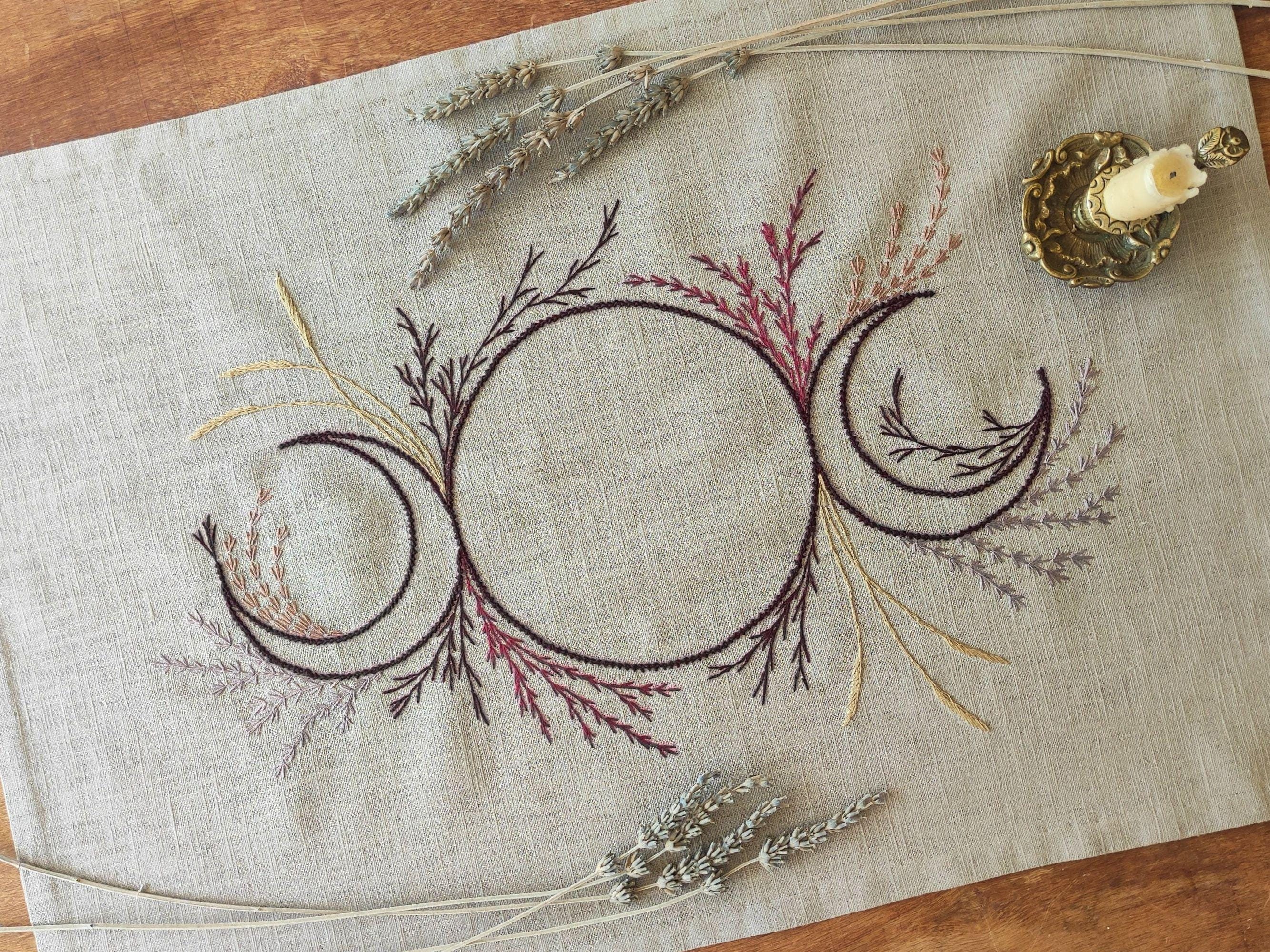 Embroidered Tarot reading cloth. Moon cloth for spread. Witchy tarot altar. Gothic victorian divination board. Linen tarot mat. Altartuch
