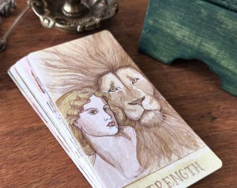 Handbemaltes Tarot Deck mit 22 großen Arcana Karten in Aquarell.