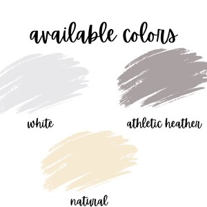 Op de afbeelding: Beschikbare kleuren voor een product: wit, atletiek heather en naturel.