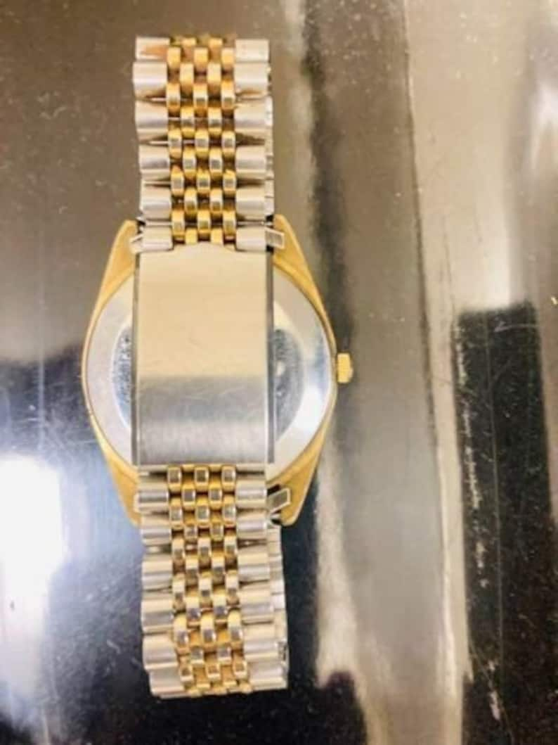 Rado Elegance Men's Watch Date Gold Dial Quartz 38mm Vintage image 7