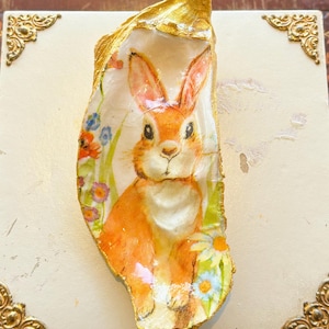 Bunny Oyster Shell Ring Dish: Hand-Painted Easter Decor