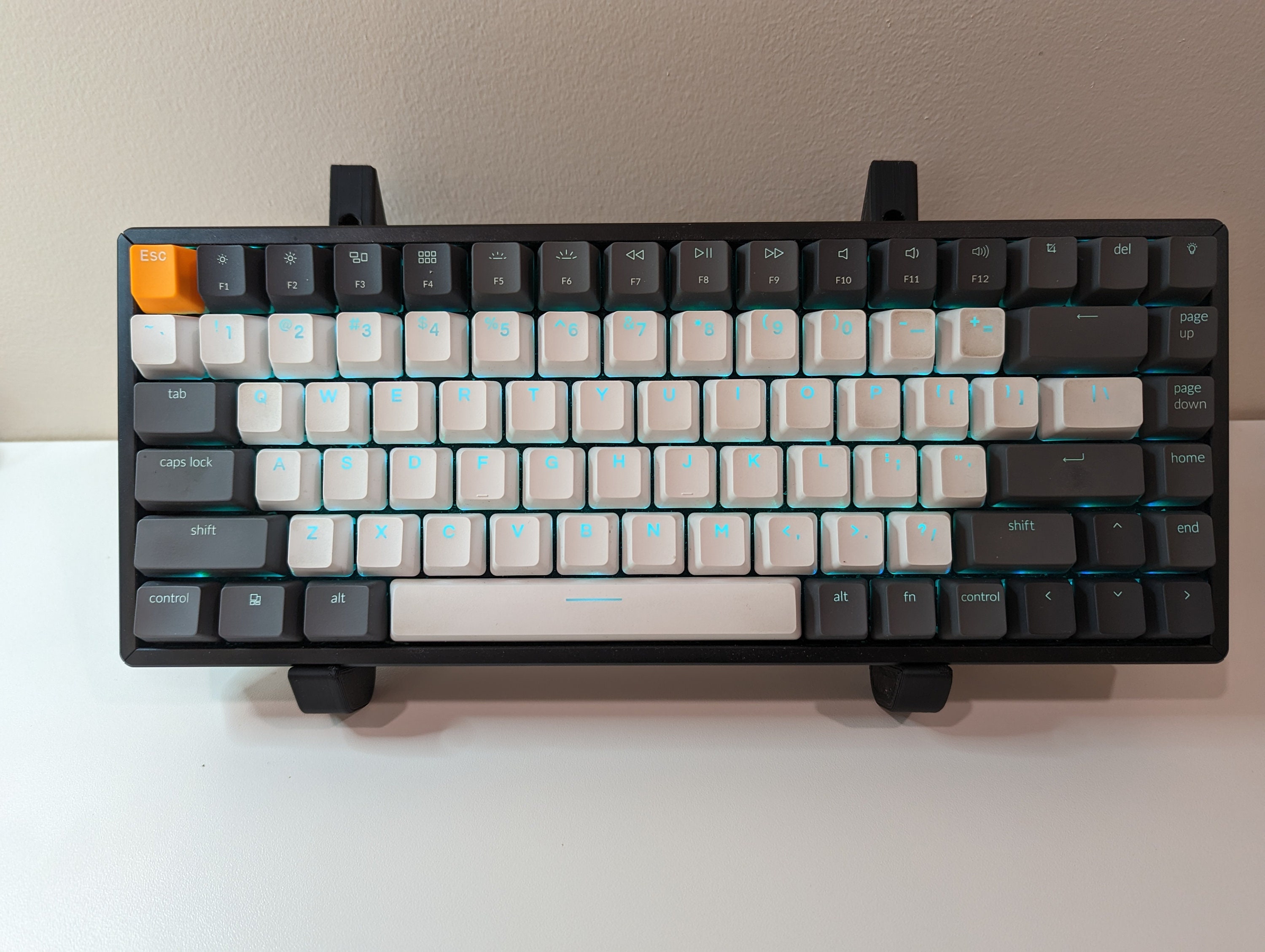 Mechanical Keyboard Display Stand | Minimalist and Sturdy Keyboard ...