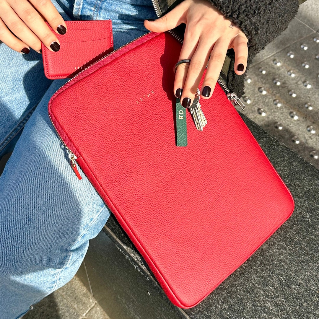 Personalized Leather Laptop Sleeve MacBook Pro 13 and 14 Zipper Case