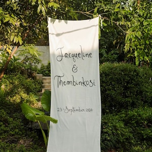 Schrulliges Hochzeit Willkommensschild | "Hochzeitsschild ""Leinen"" , Hochzeit, wunderliches handgeschriebenes Hochzeits-Stoffschild, Willkommen zu unserer Hochzeit."