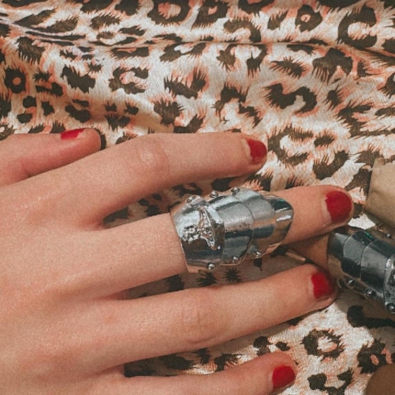 saturn armor ring of nana osaki
