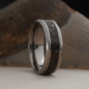 Ancient Ocean Ring - Megalodon-tand en inlegwerk van fossiele koraal (gemengd)