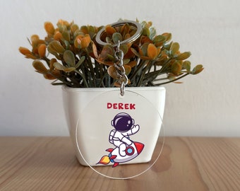 Llavero de astronauta, llavero de astronauta acrílico personalizado, regalo de astronauta, regalo para ella, regalo para él, regalo de Navidad, amante de los astronautas GK31