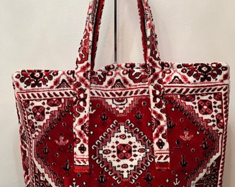 Vintage Shoulder bag - Made out of Moroccan Carpet