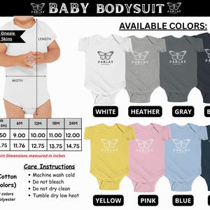 Puede incluir: Body de beb&eacute; en varios colores, incluyendo blanco, gris jaspeado y marino. El dise&ntilde;o presenta un gr&aacute;fico de mariposa y el texto "PARLAY APPAREL". Tallas disponibles desde reci&eacute;n nacido hasta 24 meses. Fabricado en 100% algod&oacute;n.