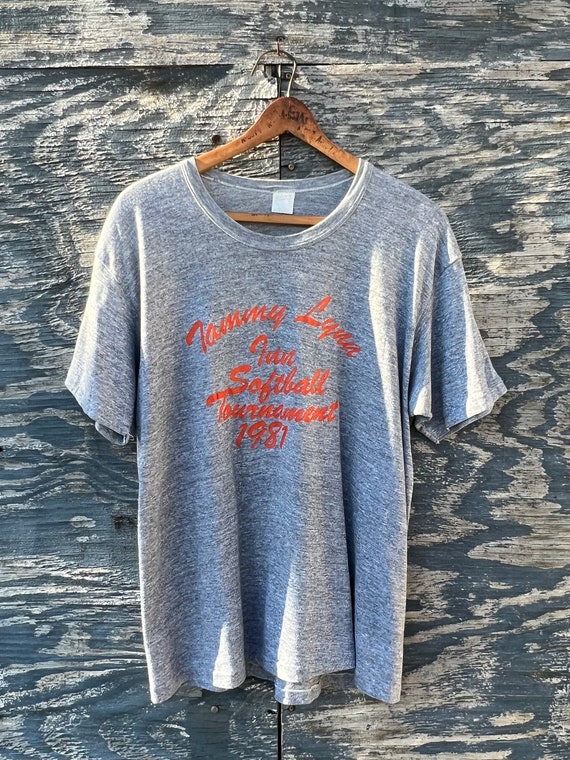 Vintage early 80s graphic softball tee shirt Gem