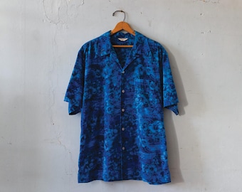 Vintage 1950s blue floral print / cotton button front Hawaiian shirt w/ loop collar