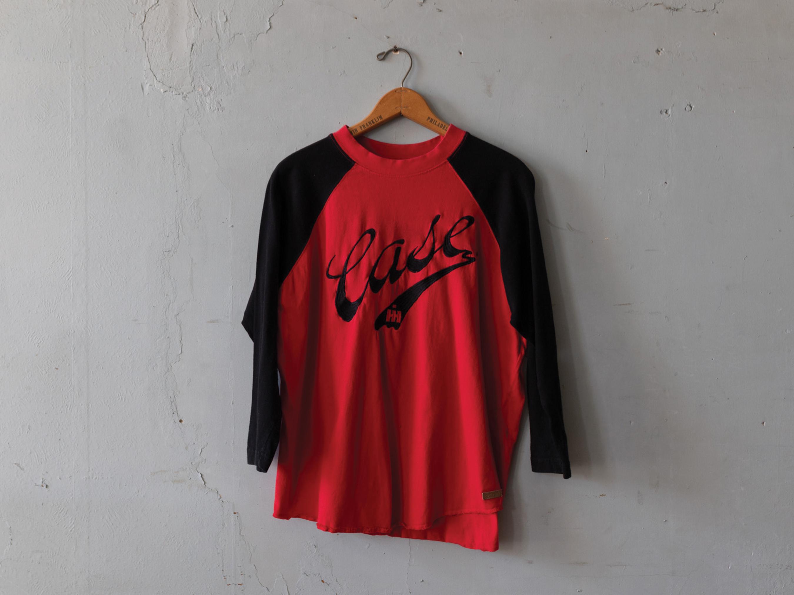 Vintage Case I-H International Harvester Tractor raglan sleeve athletic cotton jersey t-shirt