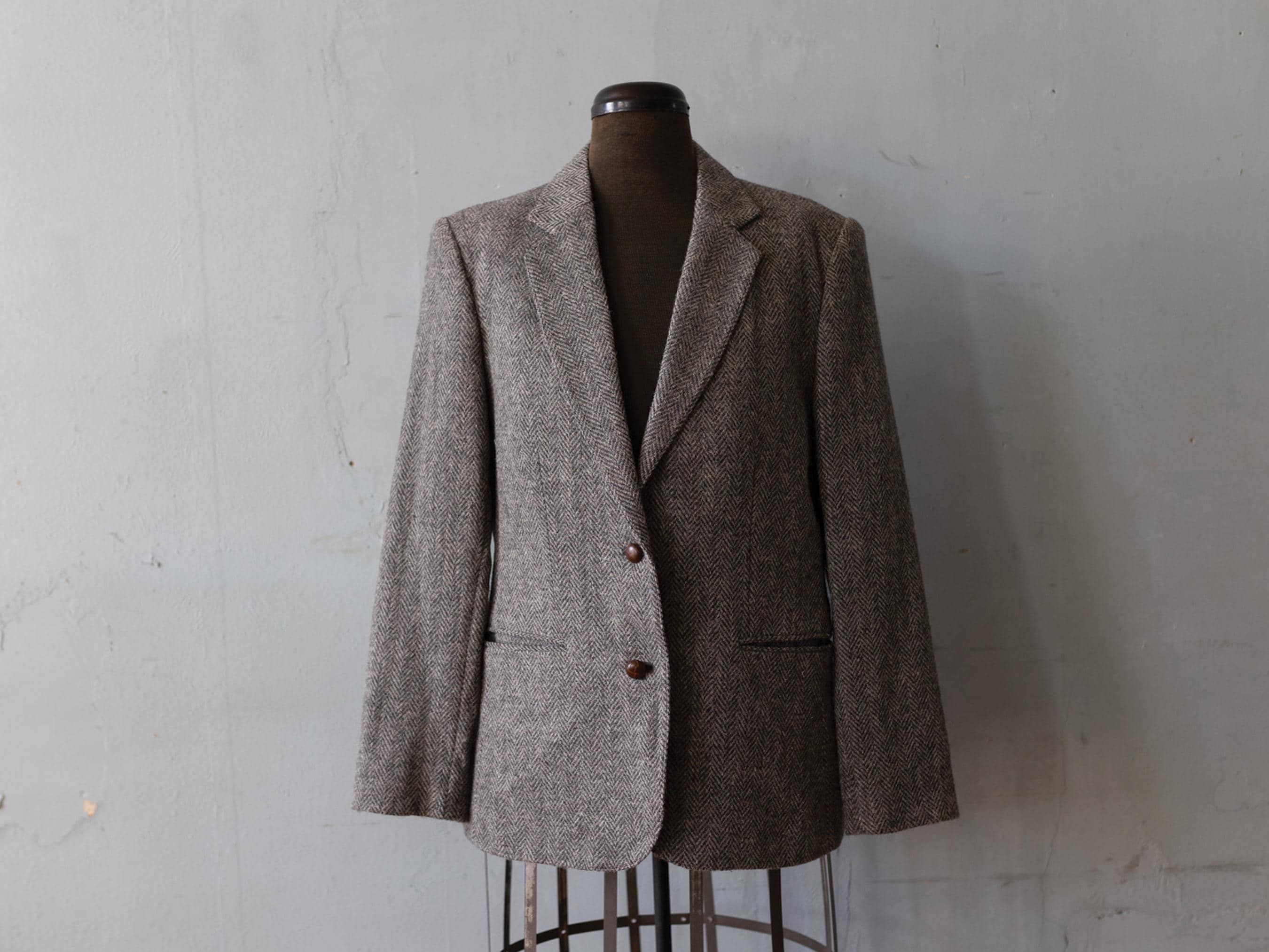 70s Vintage　Herringbone Tweed Coat RETRO 70s Herringbone Tweed Trench Coat / Classic Pure Wool