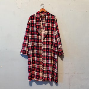 vintage 50s flannel cotton red & black plaid house robe w/ matching belt