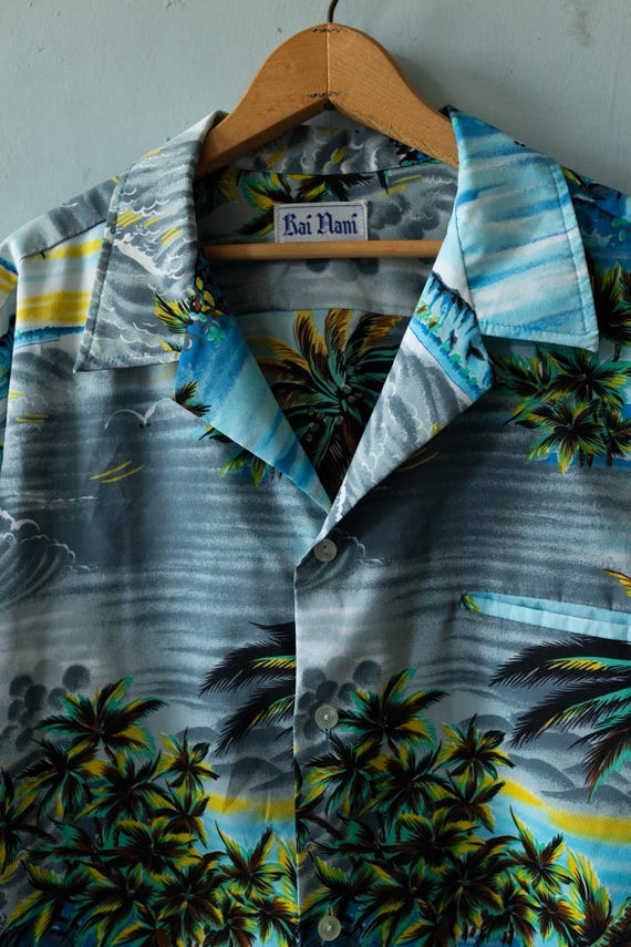 Vintage 1950s 60s Blue Palm Beach Print Button Front Hawaiian