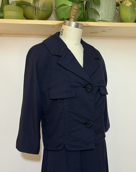 Vintage 40s / 50s Navy Jacket and Skirt Suit Set - image 3