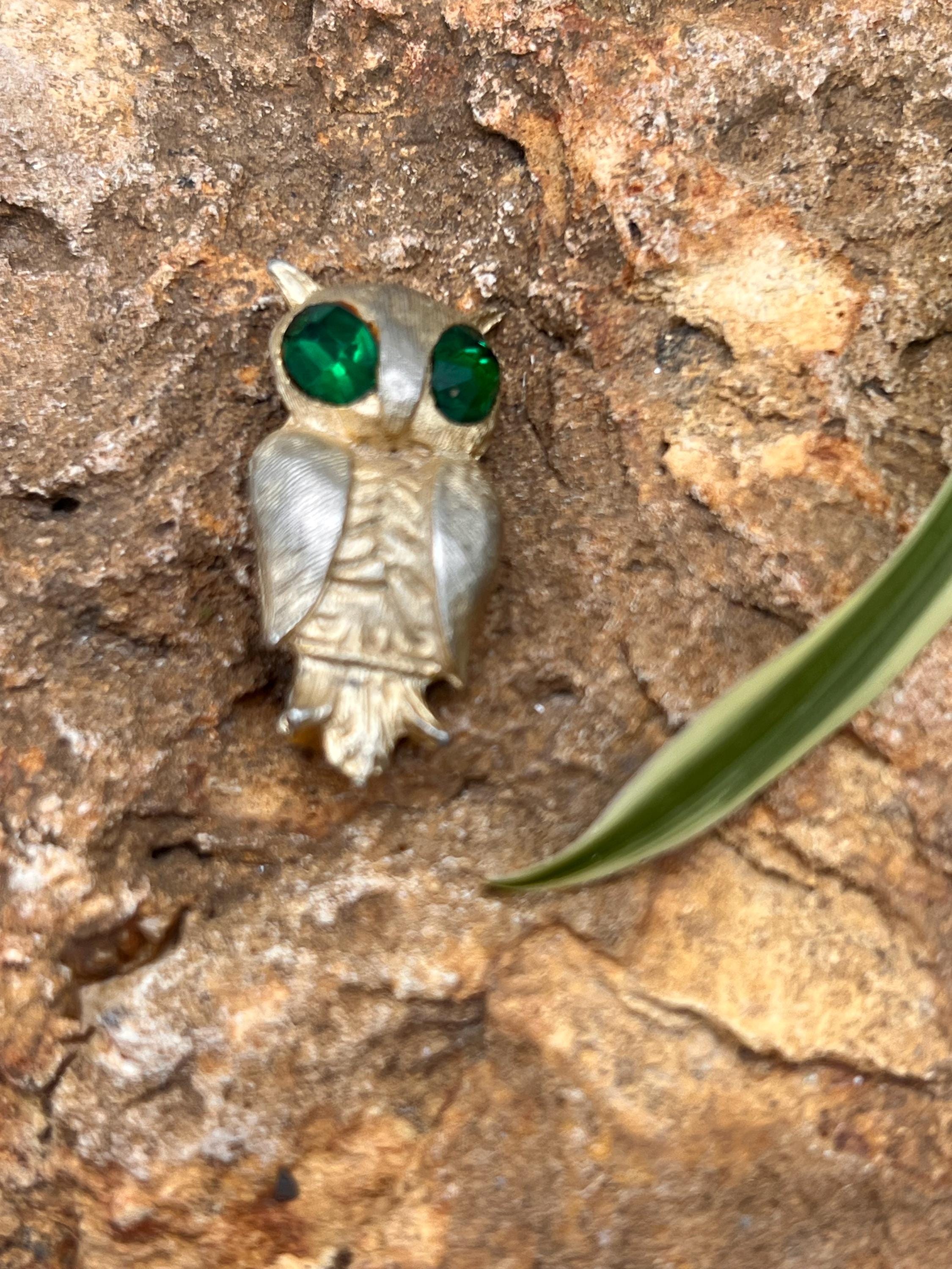 Vintage Texture Gold Tone Green Rhinestone Owl Brooch Pin Signed Ledo 1962