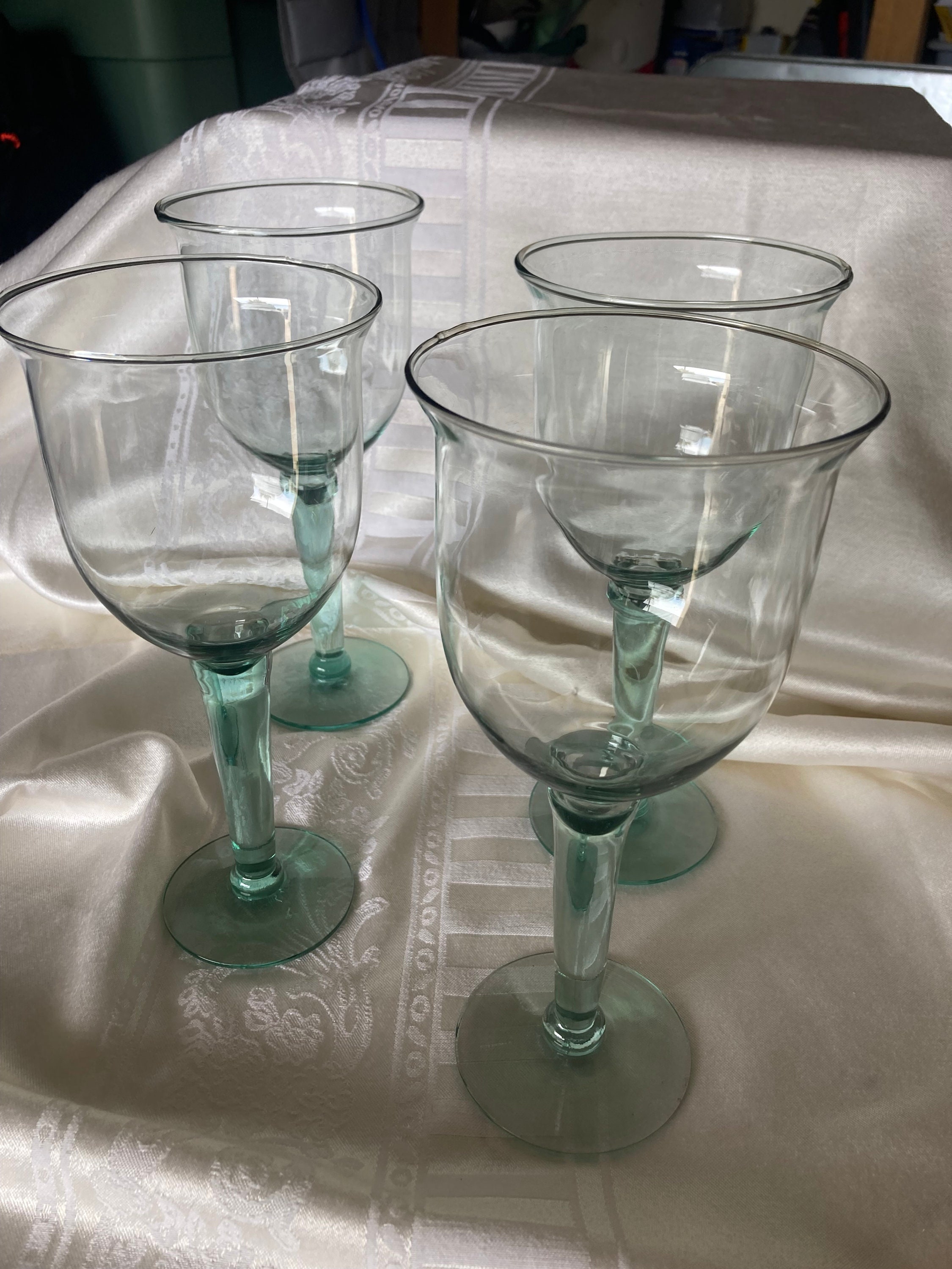 NIB ELIXIR GLASSWARE OPULENT WINE GLASSES Long Stem/ Hand Blown