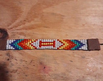 Beaded bracelet wristlet,