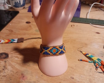 Golden beaded bracelet