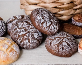 Miniature Round Bread, Dollhouse Bakery Food, 1/6 Scale