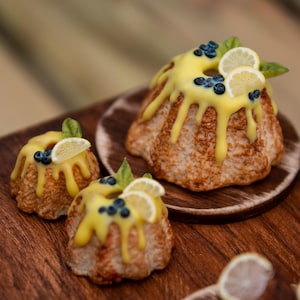Miniature cake with blueberry and lemons, Dollhouse miniature, 1 6 scale, 1 12 scale,  Blythe food, Fake food