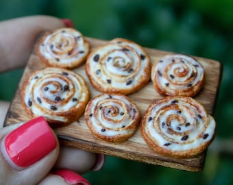Miniature cinnamon 1/6 1/12 scale, Realistic food miniature for dolls, Dollhouse miniature, French bakery, French pastries, Miniature buns