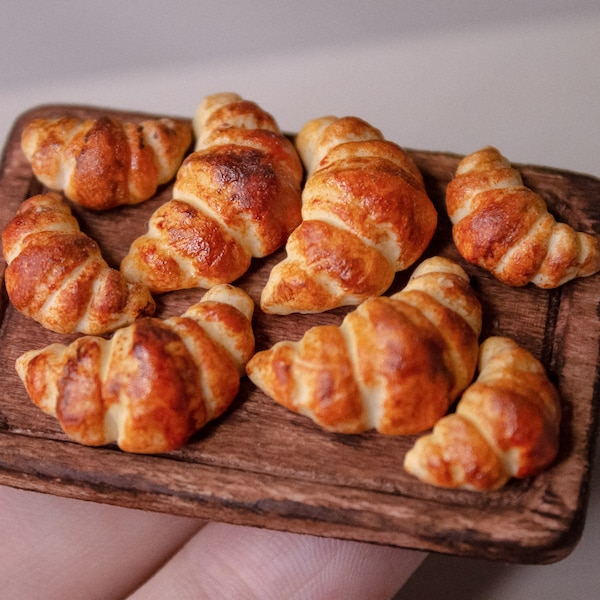 Miniature croissant 1/6 1/12 scale, Miniature French bakery, Miniature pastries